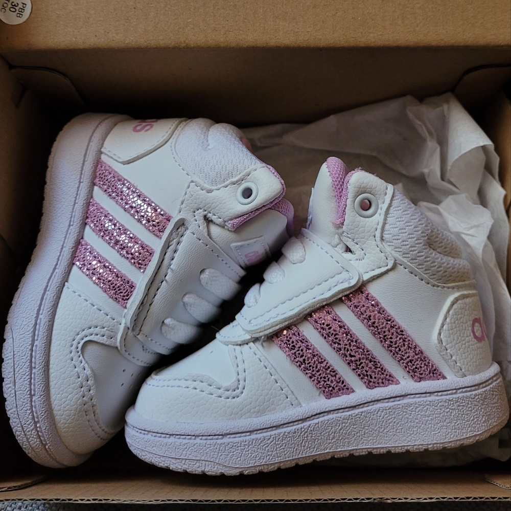 Adidas Hoops 2.0